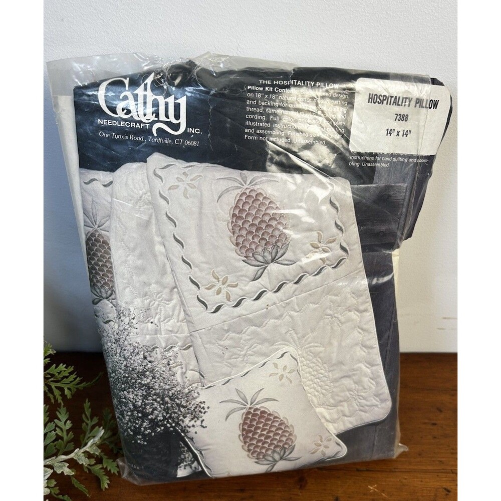 Vintage Cathy Needlecraft Pineapple Hospitality Pillow Kit OPEN PACKAGE